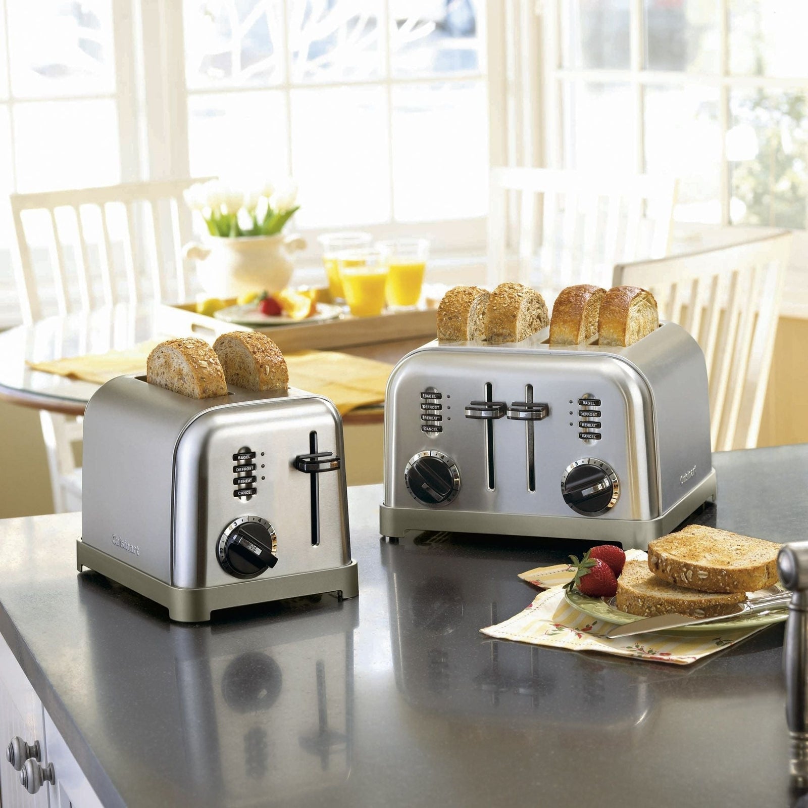 Metal Classic Toaster with 6 Settings, Stainless Steel, 4-Slices Y2F7 - product image 3