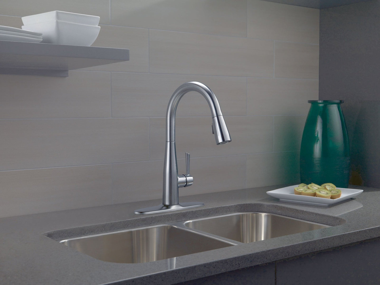 1-Handle Pull-Down Kitchen Faucet Arctic, Stainless R9P9 - product image 4