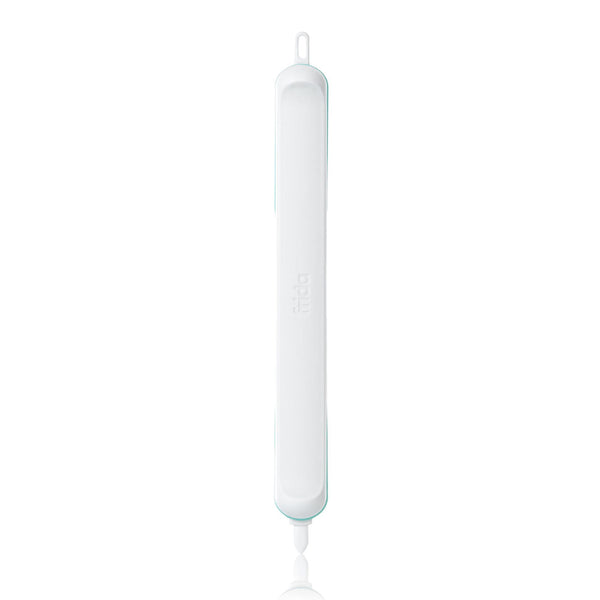 Baby 3-in-1 Nose, Nail + Ear Picker I4Z0