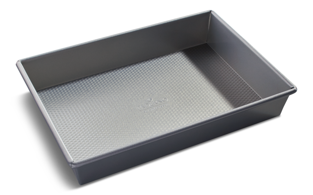 Professional Non-Stick Rectangular Cake Pan, 9 x 13-in S3K9 - product image 1
